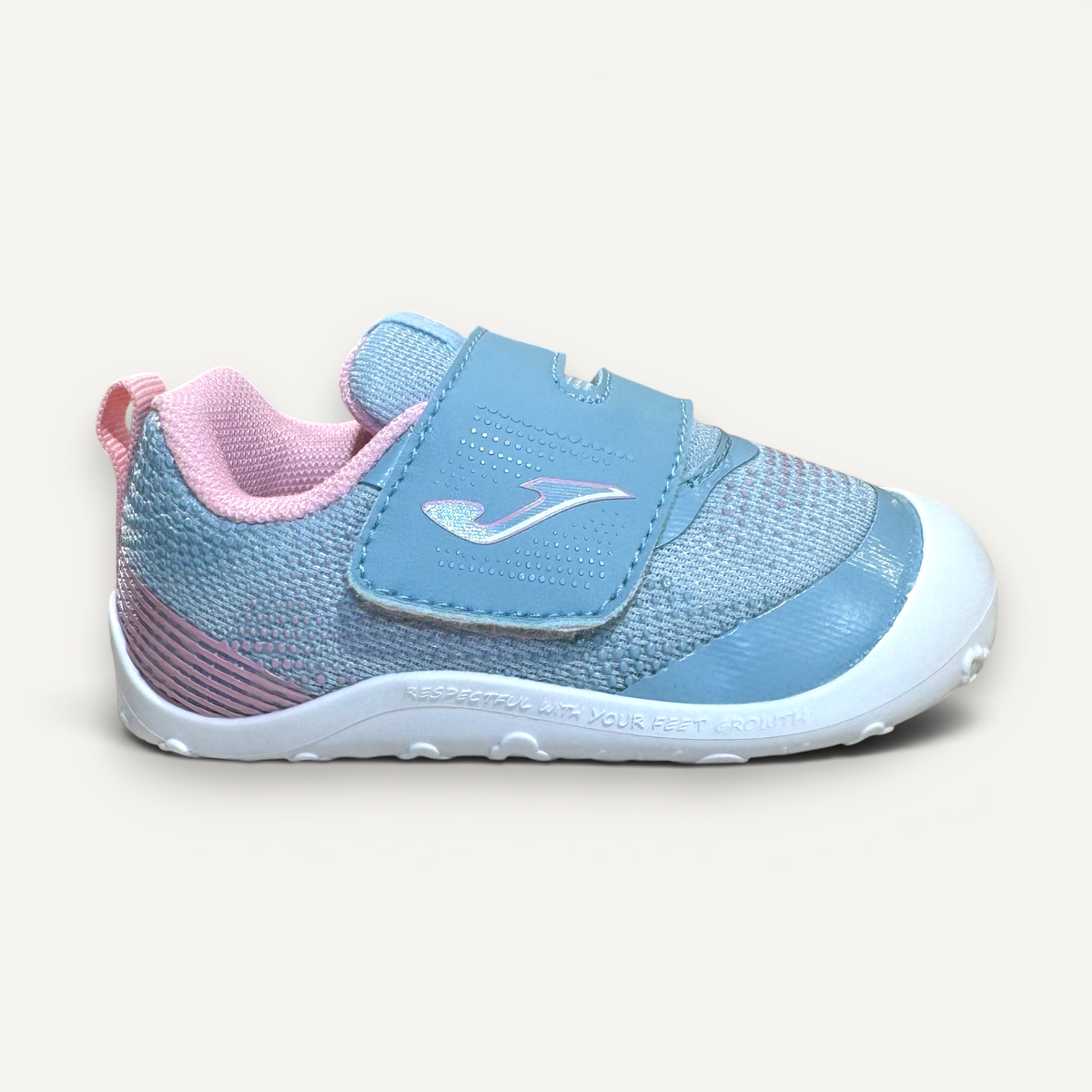 Zapatillas barefoot Joma Horizon Baby azules con cierre de velcro, malla transpirable y suela flexible en zoireo