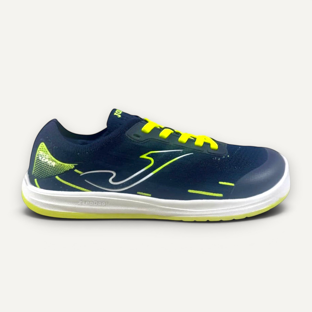 Zapatilla infantil Joma Barefoot Viper de zoireo en color marino con cordones amarillos y suela flexible
