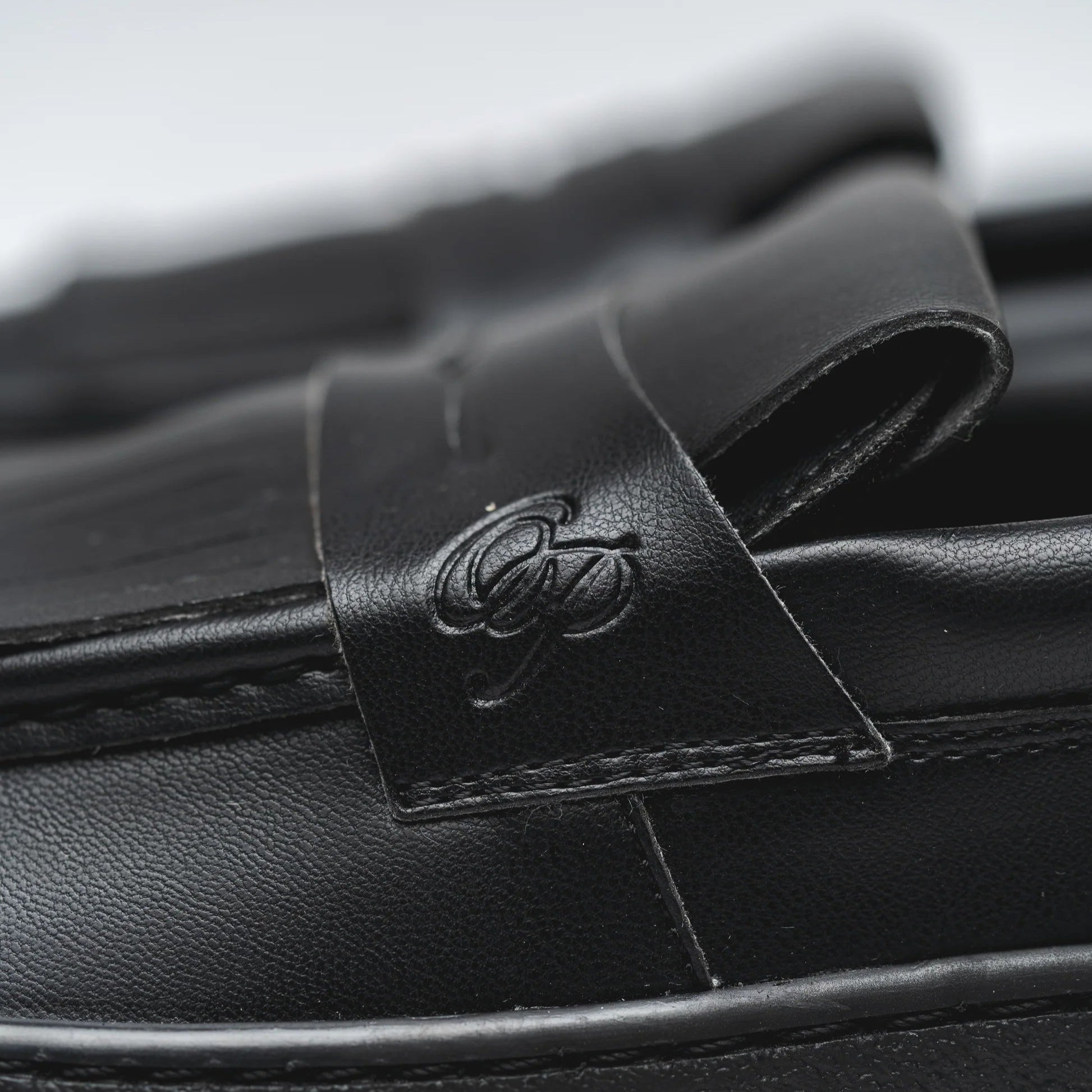 Ohne Project Luma - Full Black