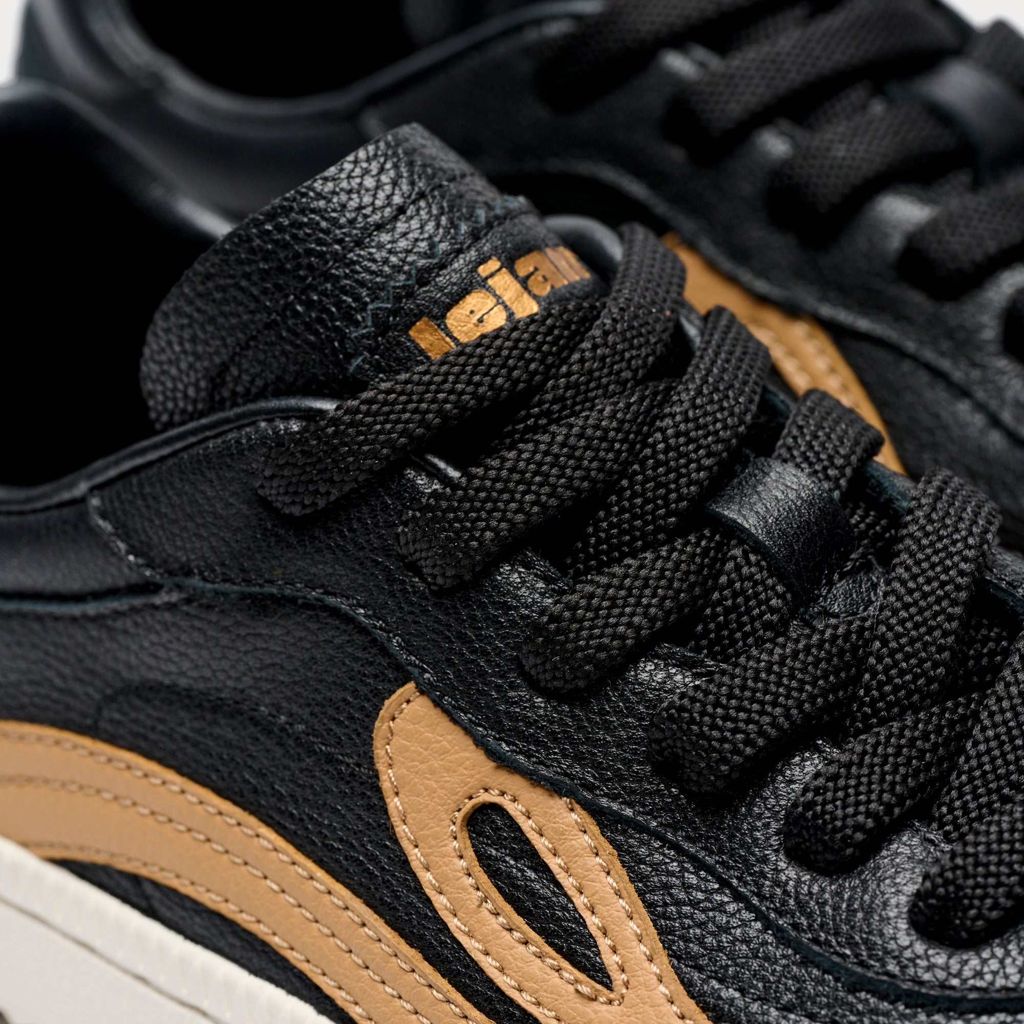 Lejan One Adulto Wide Napa - Negro