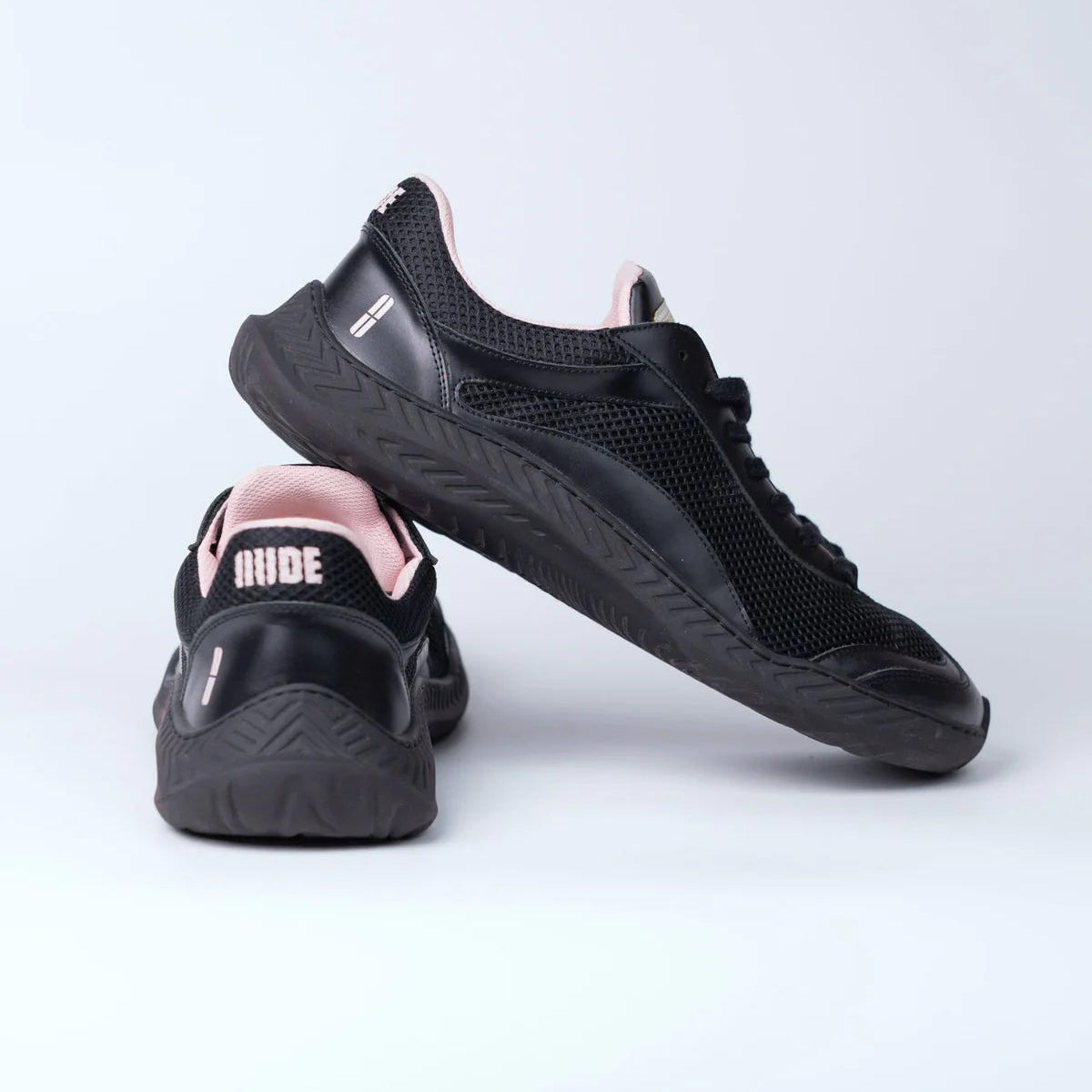 The Nude Foot Barefoot Sneaker - Negro Total