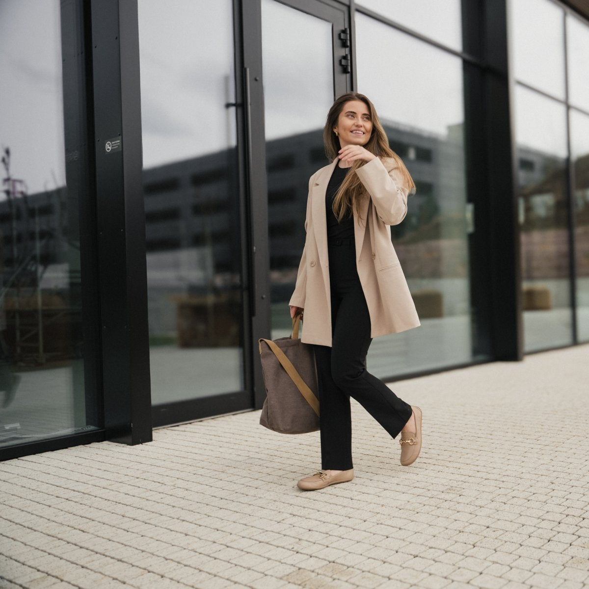 Be Lenka Viva - Late-Brown