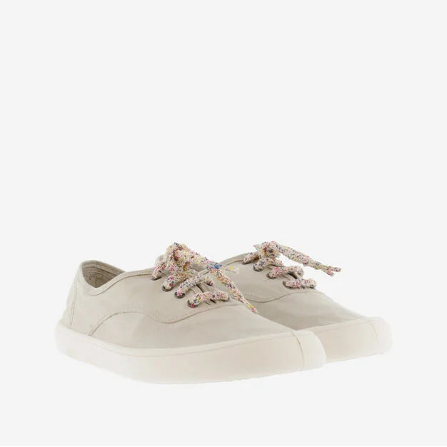 Victoria Olmo Barefoot Lona - Hielo