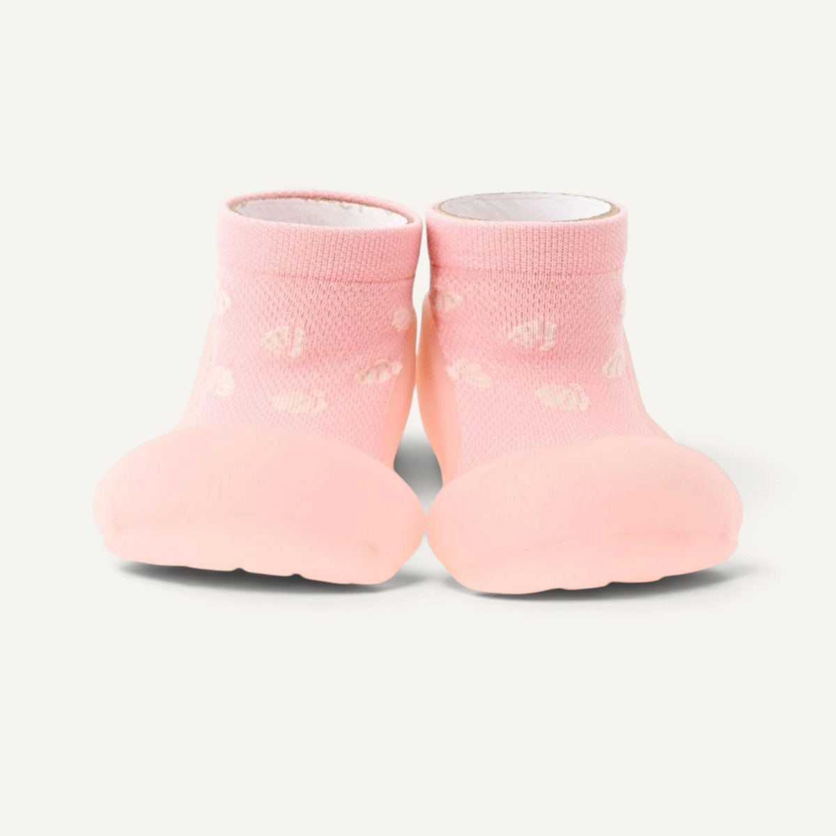 Zapatos de bebé Attipas Baby Shell en color rosa con suela flexible y diseño transpirable de la marca zoireo