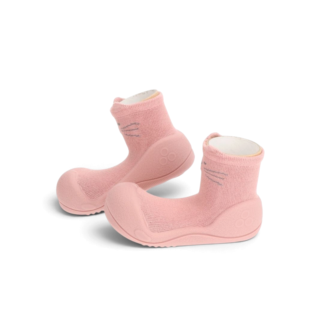 Zapatos barefoot zoireo Attipas Animals en color rosa con diseño de gatito para bebés que empiezan a caminar