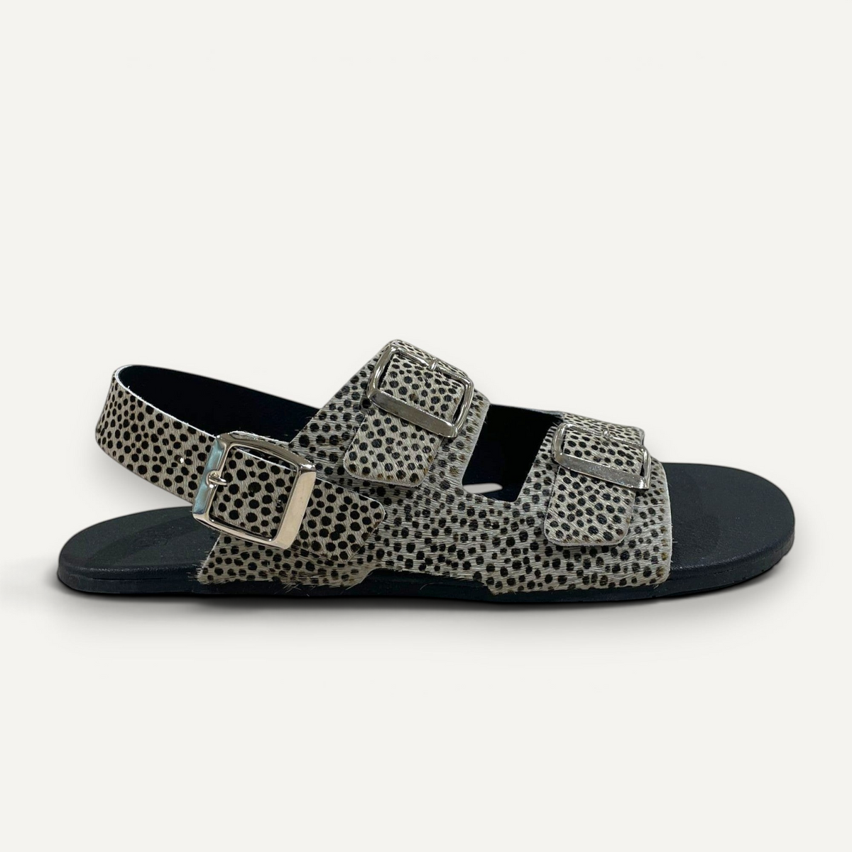 Sandalias barefoot zoireo Coqueflex 1560 de piel natural con estampado animal print y hebillas ajustables