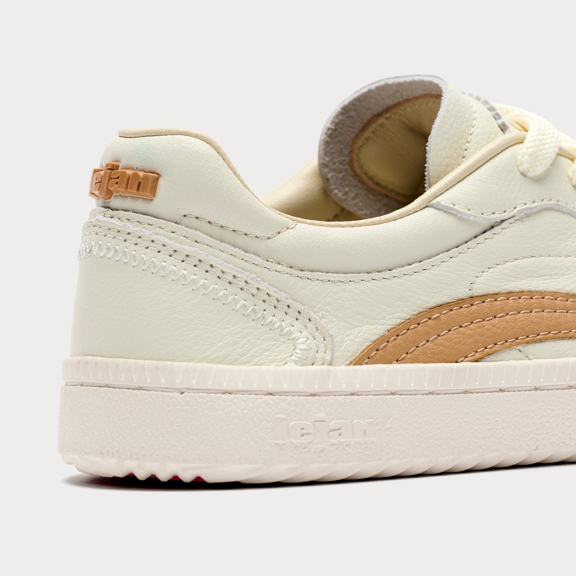 Lejan One Adulto Wide Napa - Blanco