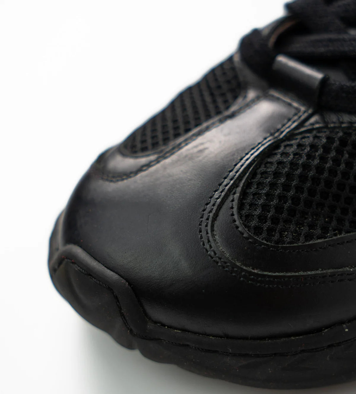 The Nude Foot Barefoot Sneaker - Negro Total