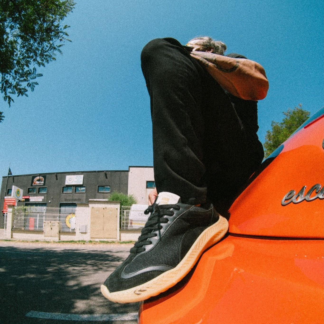 The Nude Foot Barefoot Sneaker - Vulkan